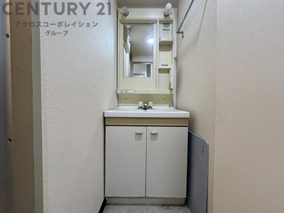 洗面設備　独立洗面台付き！