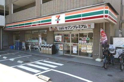 コンビニ　セブンイレブン 中野上高田1丁目店（コンビニ）まで197m