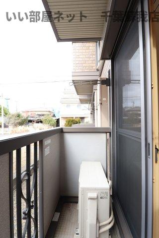 バルコニー　陽当たり良好なバルコニーです