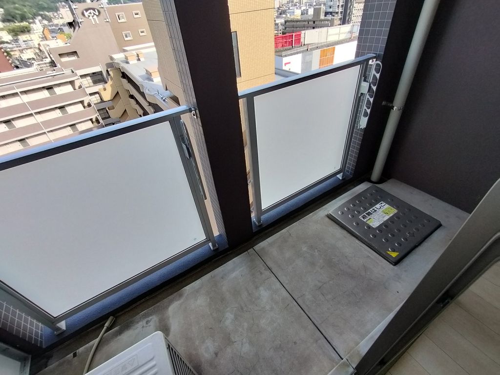 バルコニー　バルコニー