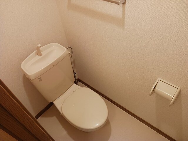 トイレ　コンパクトで使いやすいトイレです