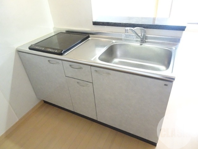 キッチン　２口ＩＨ口コンロ付き♪