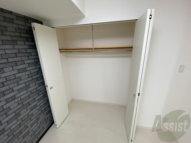 収納　寝室の収納です。部屋がすっきり片付きます。