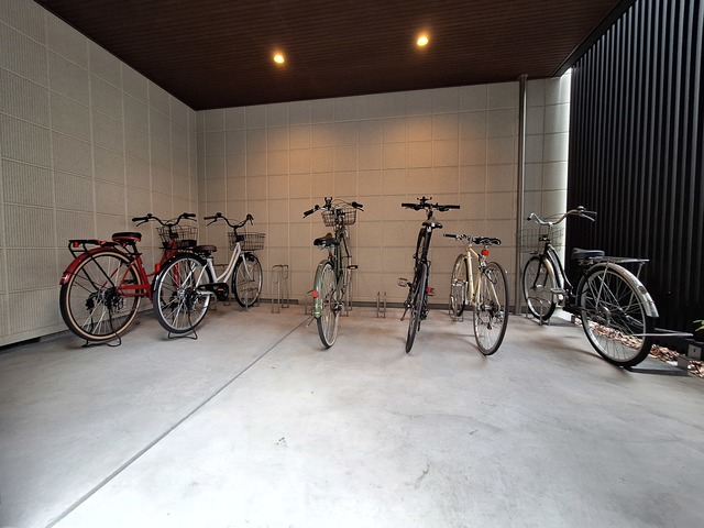 その他　屋根付き駐輪場