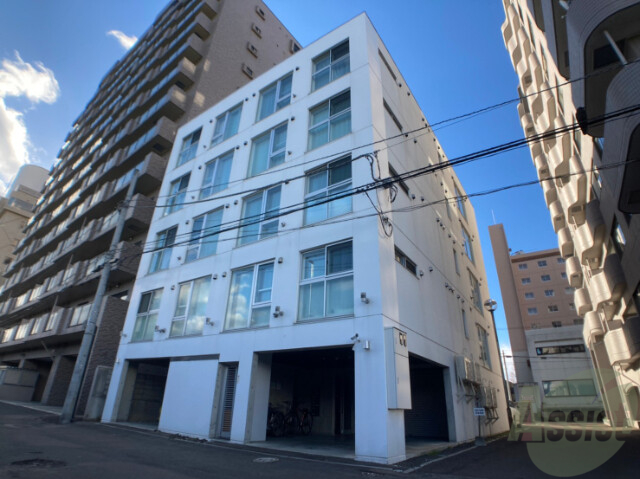 建物外観　札幌市中央区南１３条西「ラ・フォルテＳ１３」
