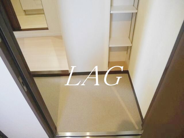 玄関　玄関です。