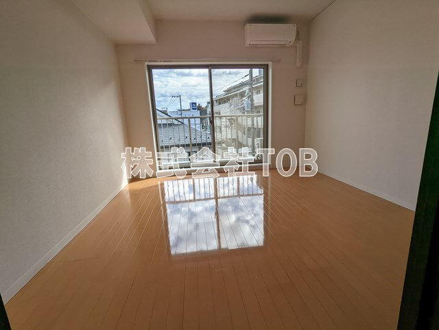 居室・リビング　洋室7帖※別号室同間取り参考写真