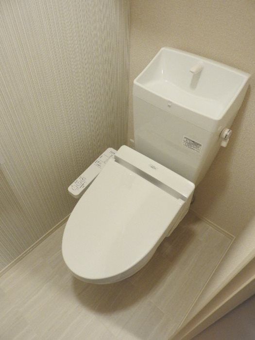 トイレ　シャワートイレ