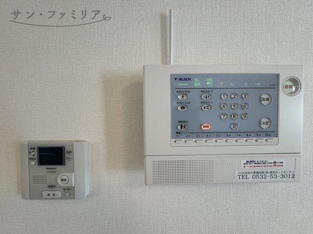 セキュリティ　同一物件別部屋写真