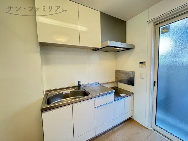 キッチン　同一物件別部屋写真