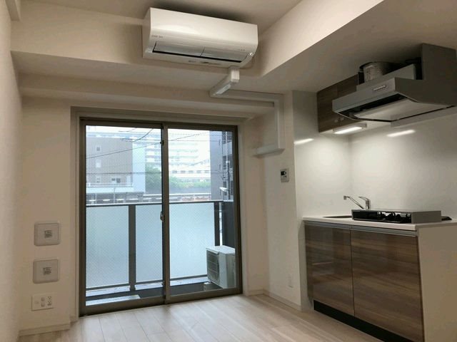 居室・リビング　フローリングのキレイなお部屋です。