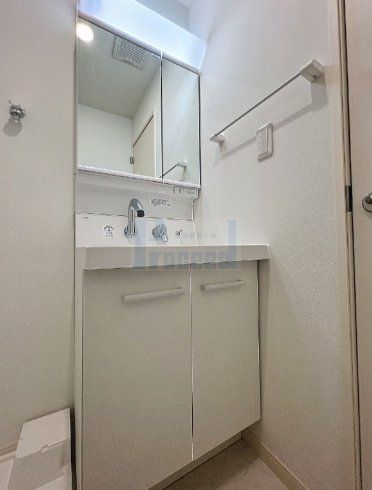 洗面設備　うれしい独立洗面台！
