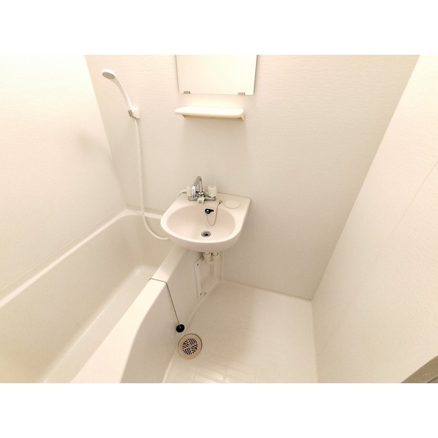 バス・シャワールーム　同型写真です