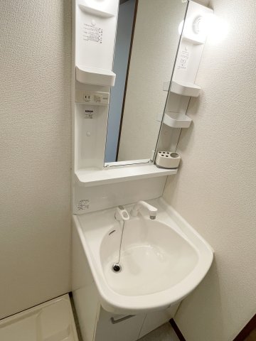 洗面設備　身支度に便利な洗面台♪