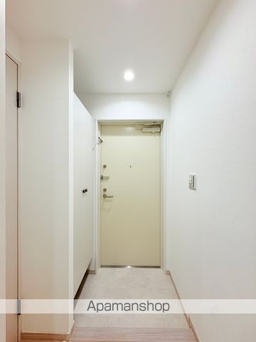 地下鉄御堂筋線 西田辺駅 徒歩10分 3階建 築1年の玄関写真