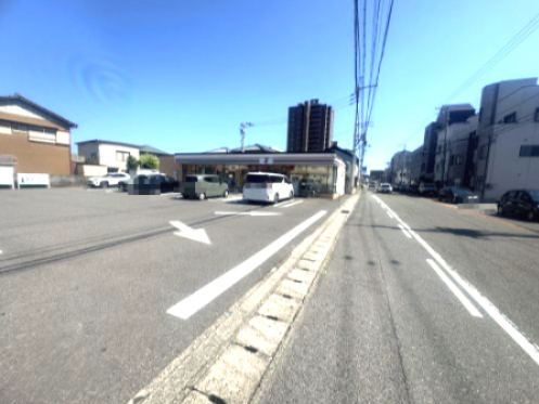 コンビニ　セブンイレブン 徳島吉野本町6丁目店（コンビニ）まで543m