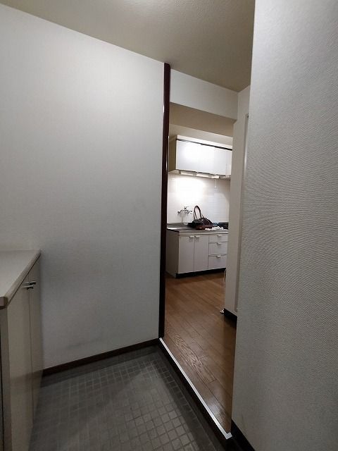 玄関　現況優先