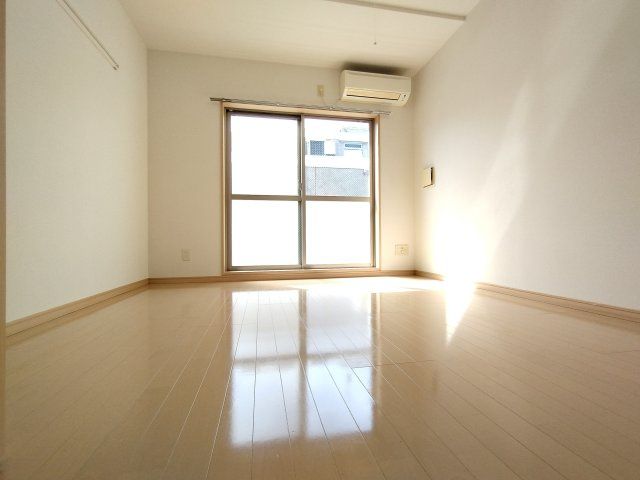 居室・リビング　（別タイプ参考写真）クレイシア大山　板橋区氷川町