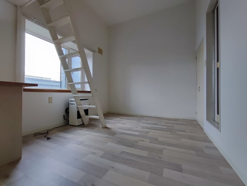 居室・リビング　広くてキレイなお部屋が広がっていて、充実した生活が送れそう。