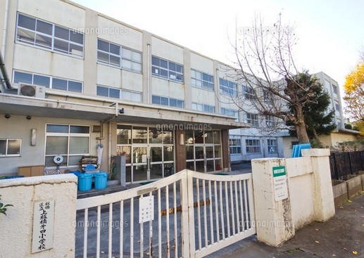 小学校　上板橋第四小学校（小学校）まで427m