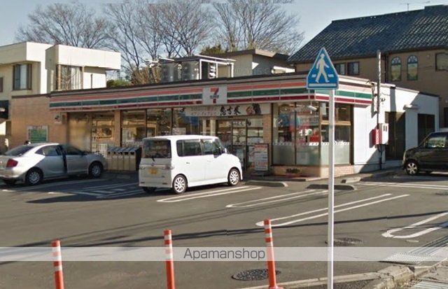 コンビニ　セブンイレブン（コンビニ）まで538m