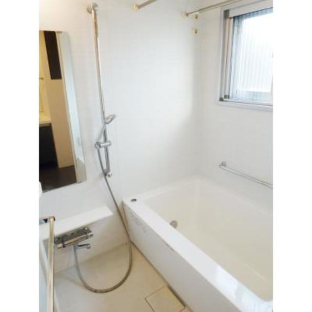 バス・シャワールーム　※写真は同タイプ住戸です。