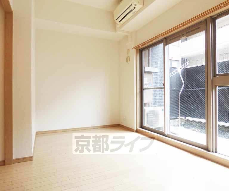居室・リビング　とても綺麗なお部屋です。