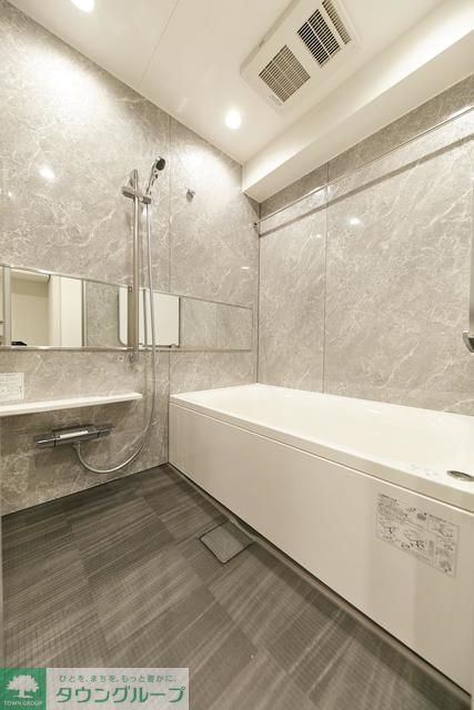 バス・シャワールーム　※写真は同タイプ住戸です。