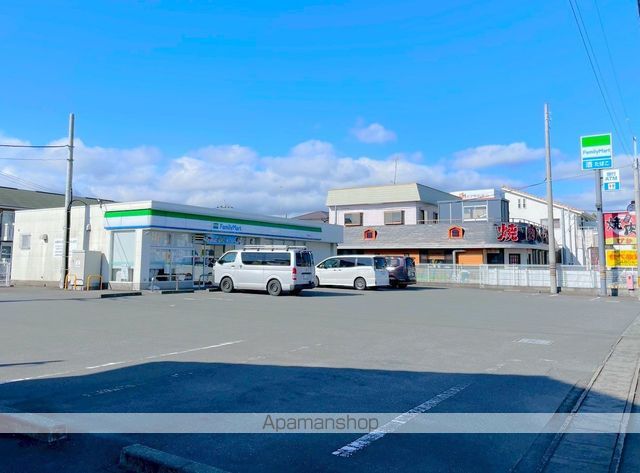 コンビニ　ファミリーマート三島長伏店（コンビニ）まで645m