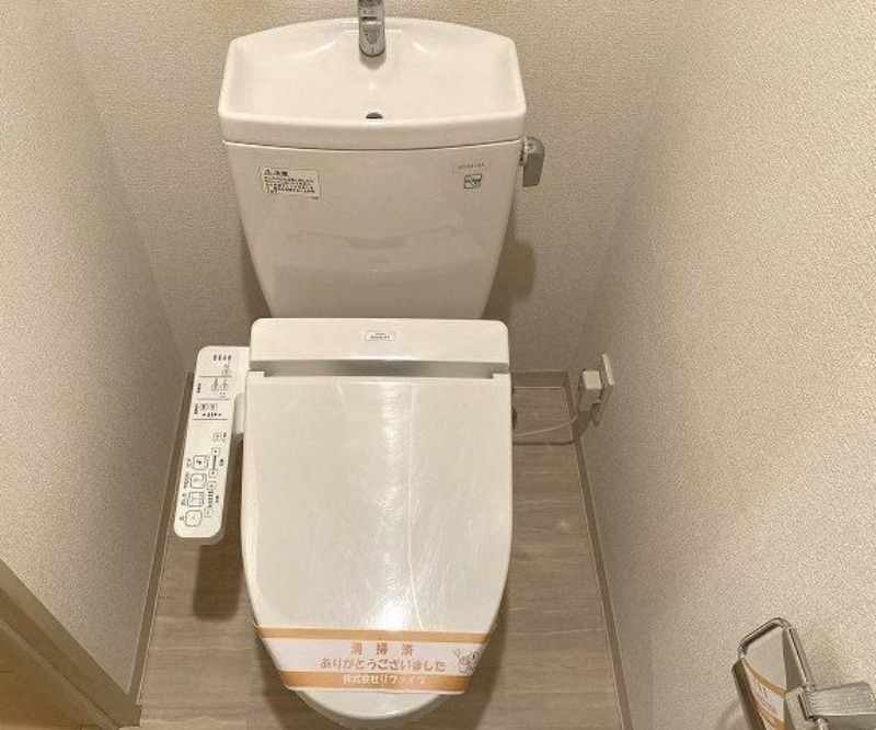 トイレ　グラーサ東京EAST