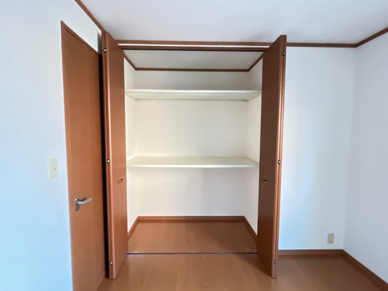 収納　※同型イメージ