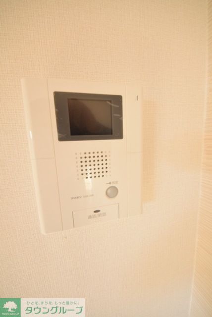 セキュリティ　来訪者はモニターでチェック