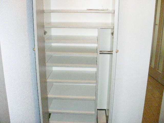 収納　★シューズボックス★
