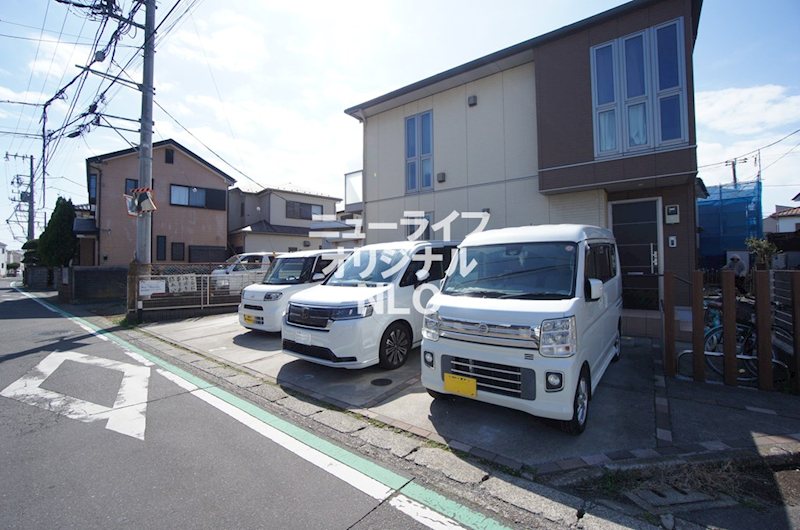 駐車場　敷地内駐車場1台付（無料）！