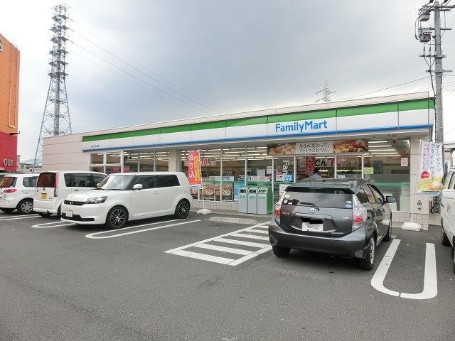 コンビニ　ファミリーマート小倉ＴＥＸＡＳ店（コンビニ）まで250m
