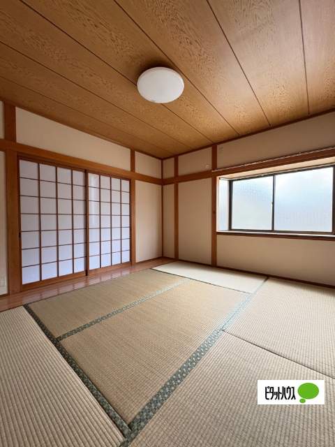 南海加太線 八幡前駅 徒歩10分 2階建 築40年の居間写真