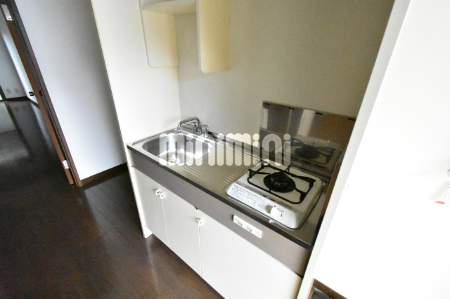 キッチン　同一建物１０３号室の内装写真掲載