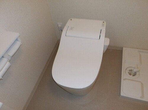ＪＲ東海道本線 平塚駅 徒歩19分 10階建 築37年のトイレ写真