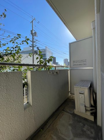 バルコニー　※写真は別の部屋のものです。