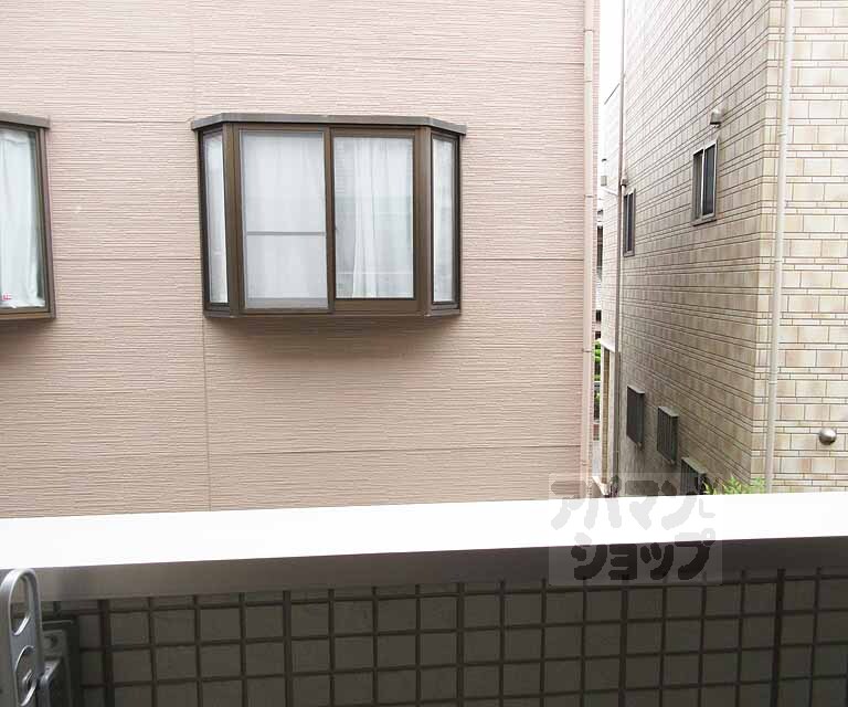眺望　周囲には住宅街が広がります。