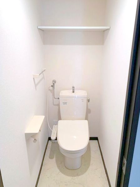 ＪＲ函館本線 桑園駅 徒歩6分 4階建 築16年のトイレ写真