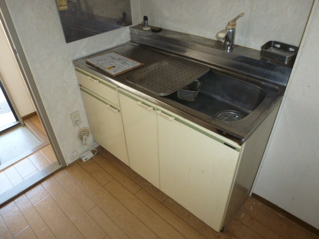 キッチン　写真は別号室です。