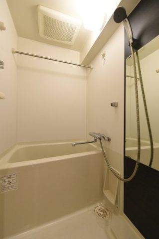 アクサス板橋本町IIIの風呂写真