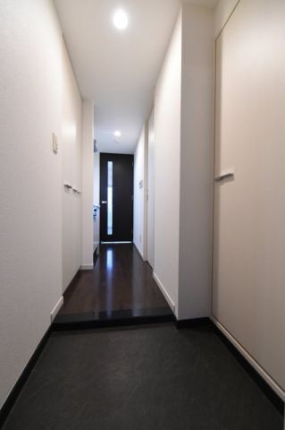アクサス板橋本町IIIの玄関写真