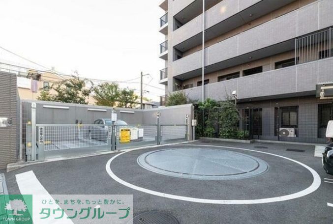 駐車場　駐車場