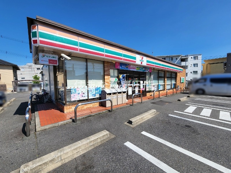 コンビニ　セブンイレブン豊田市上野町店（コンビニ）まで468m