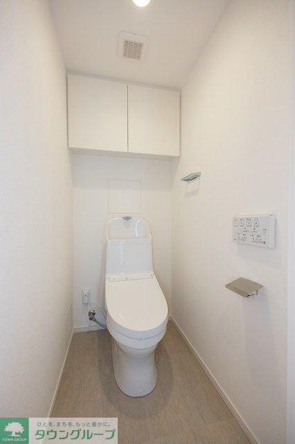 トイレ　※写真は同タイプ住戸です。