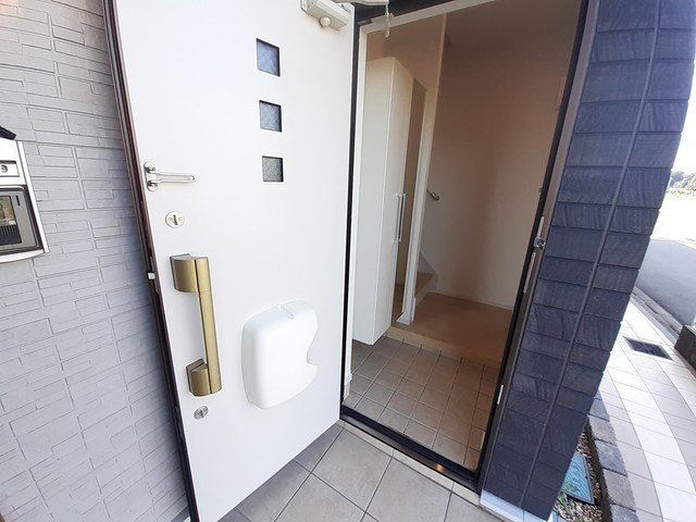 玄関　シンプルで使いやすい玄関です
