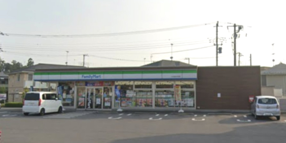コンビニ　ファミリーマート つくばみどりの店（コンビニ）まで620m