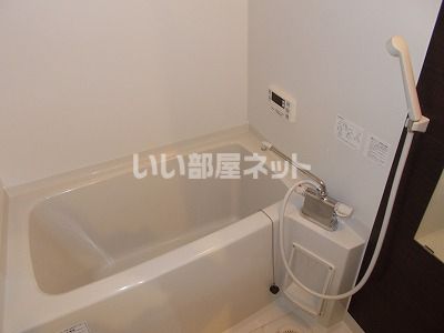 近鉄けいはんな線 荒本駅 徒歩10分 8階建 築10年の風呂写真